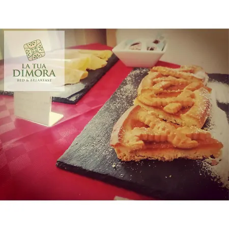 Alojamento de Acomodação e Pequeno-almoço La Tua Dimora 4*